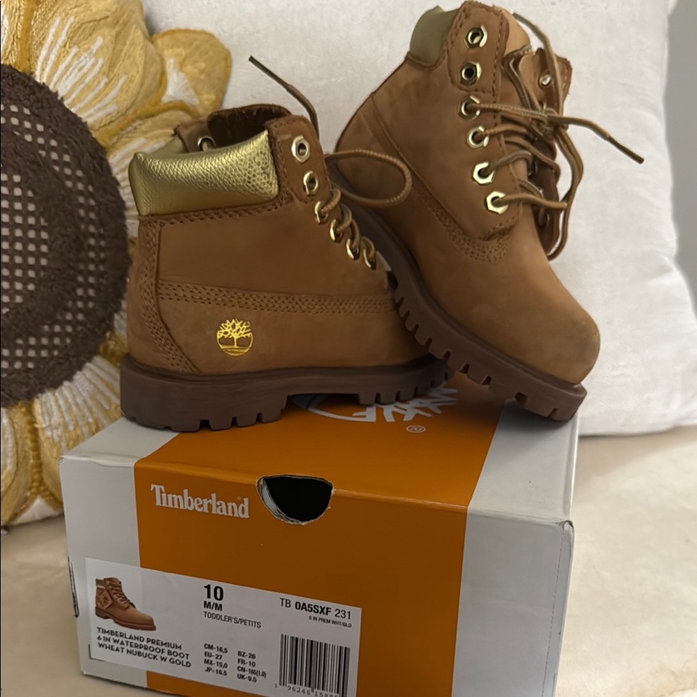 Timberland Kids Boots in Brown and Gold